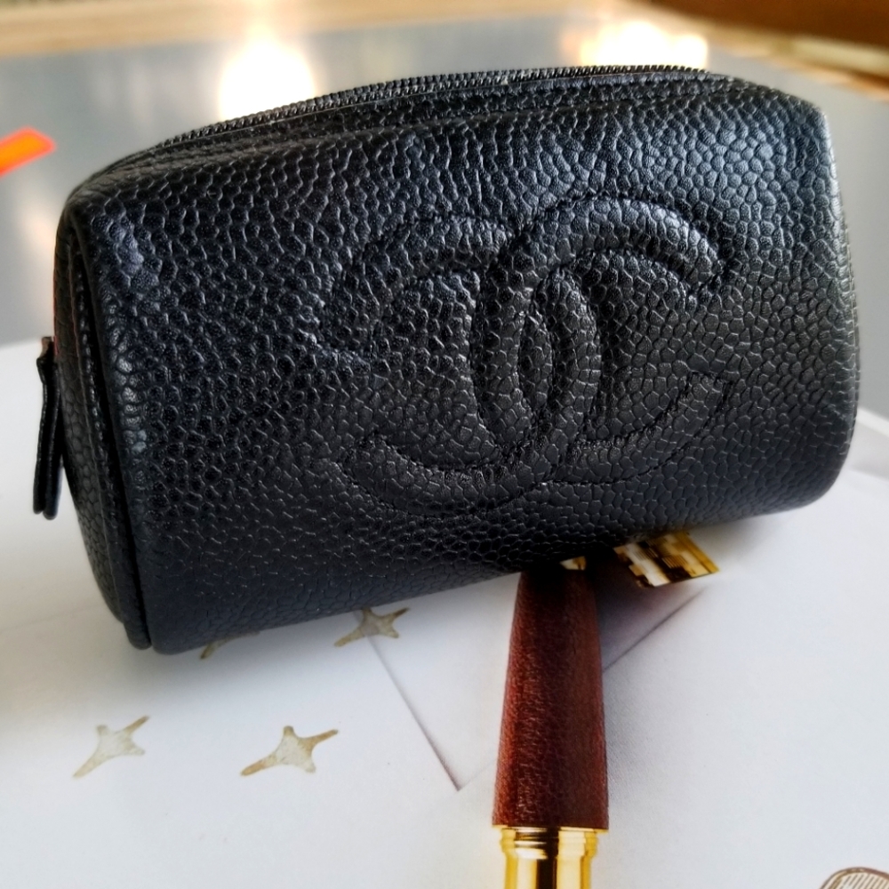 Beautiful Chanel Cc Caviar Mini Pouch